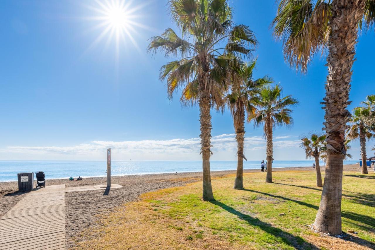 Seafront Apartment Torre Del Mar Eksteriør billede